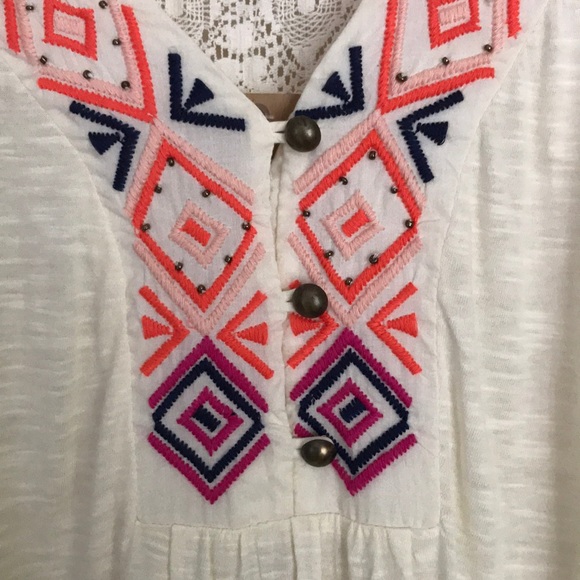 NWT Red Camel tank top with embroidered neckline - Picture 4 of 12